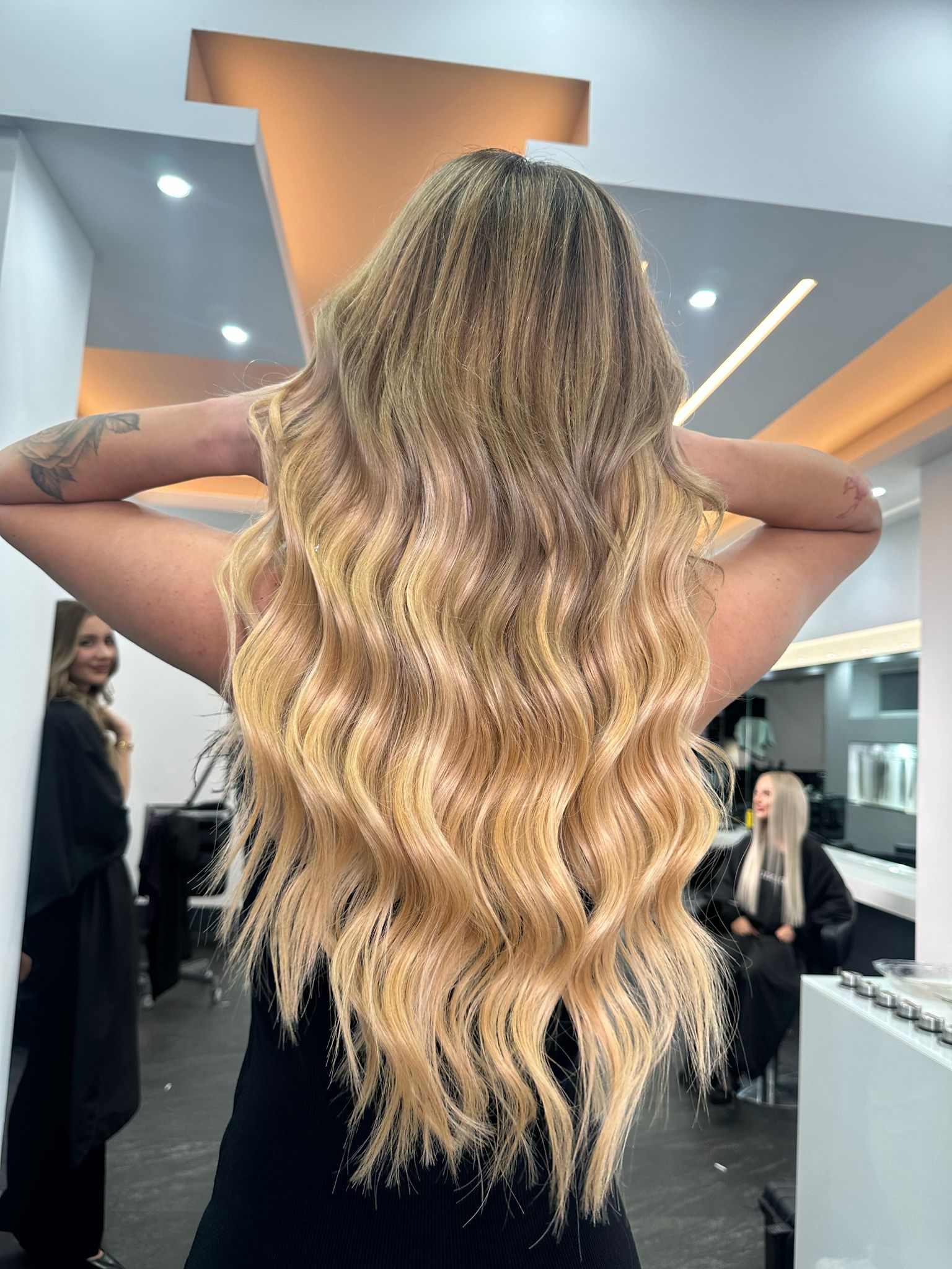 Haarverlängerung mit Echthaar-Extensions